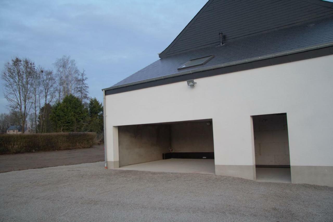 Gite Du Lac Fosses-La-Ville Exterior foto